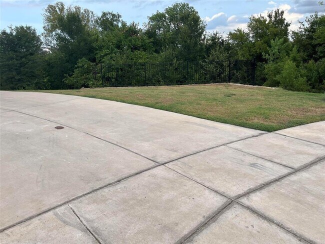 2014 Sandalwood Way, Princeton, TX 75407 photo 4