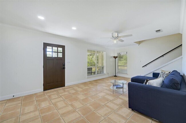 410 Hi Cir W Horseshoe Bay, TX 78657 photo 4