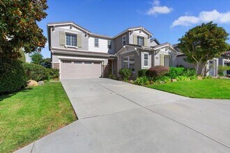 1640 Sagewood Way, San Marcos, CA 92078 photo 2