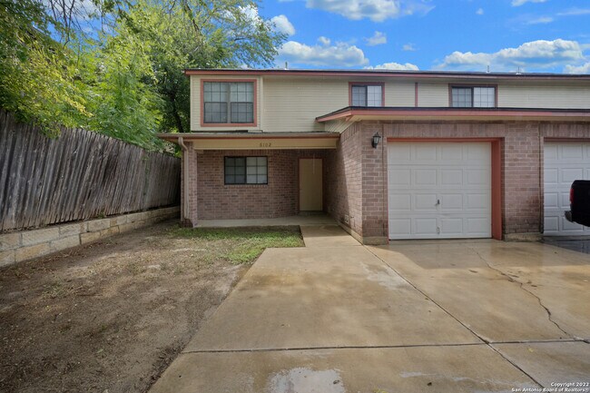6102 Prince Charles San Antonio, TX 78240 photo 3