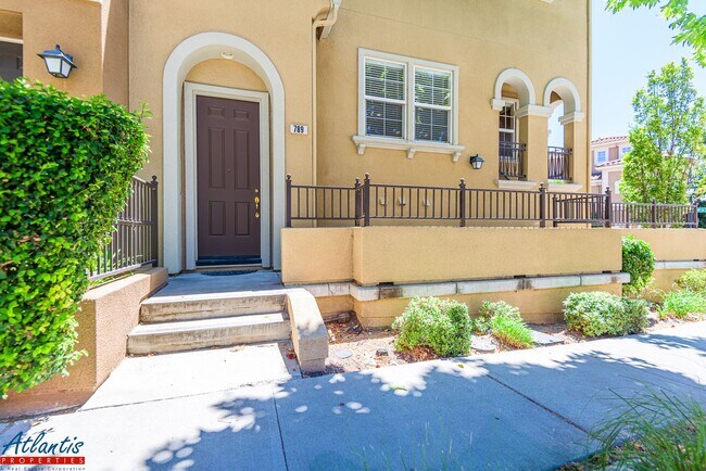 789 Batista Dr San Jose, CA 95136 photo 2
