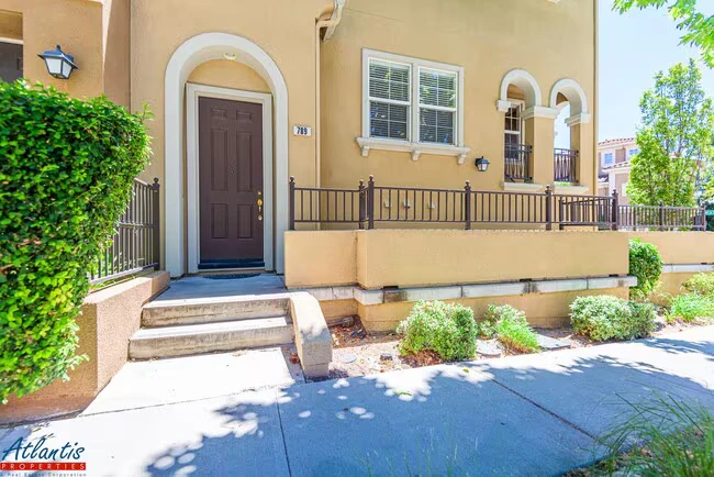 789 Batista Dr San Jose, CA 95136 photo 2