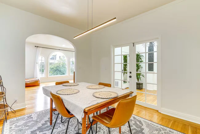 3232 Divisadero St San Francisco, CA 94123 photo 3
