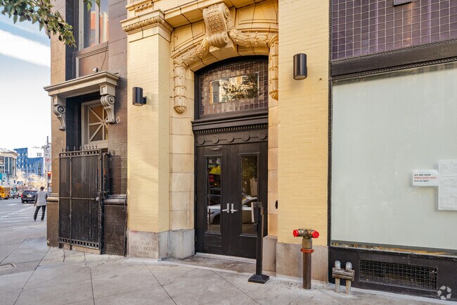 The Book Concern Lofts photo 4