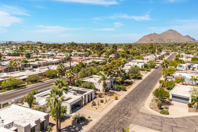 7901 E Luke Ln Scottsdale, AZ 85250 photo 3