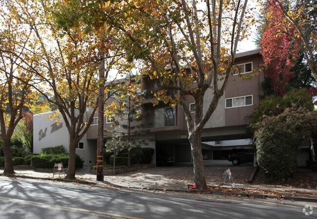 247 D Street, San Rafael, CA 94901 photo 3