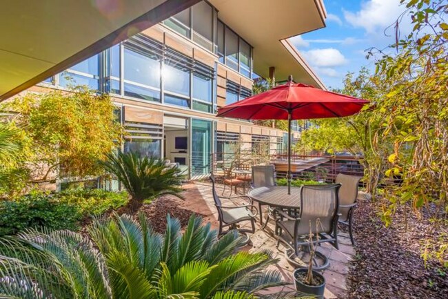 7151 E Rancho Vista Dr Scottsdale, AZ 85251 photo 4
