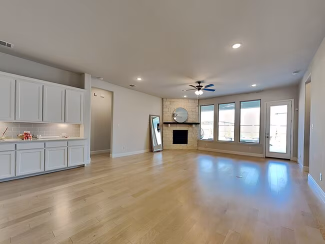 721 Precious Dr Murphy, TX 75094 photo 3