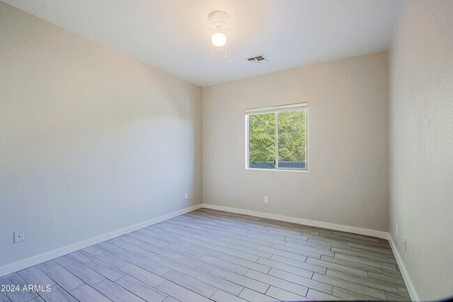 1614 W Purdue Ave Phoenix, AZ 85021 photo 5