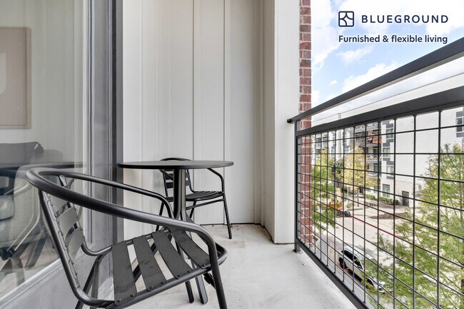 3403 Harmon Ave Austin, TX 78705 photo 5