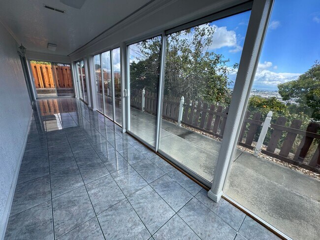 19 Summit Court, South San Francisco, CA 94080 photo 5