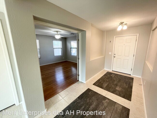 2145 W Agrarian Hills Dr SAN TAN VALLEY, AZ 85144 photo 5