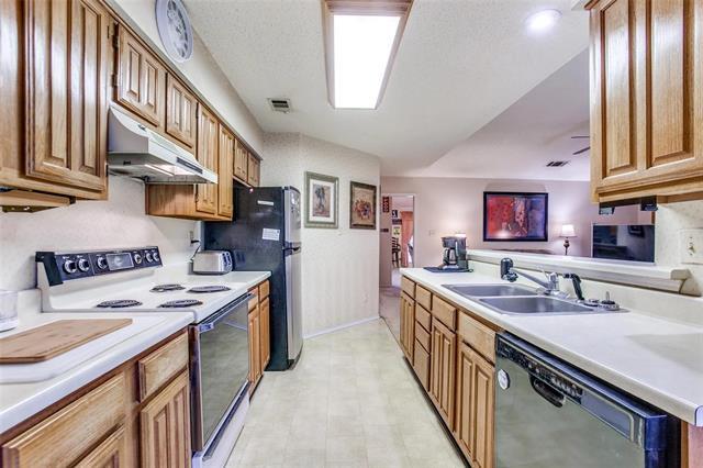 9442 Willard St Rowlett, TX 75088 photo 4