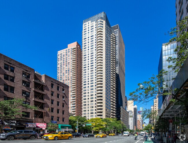 Dag Hammarskjold Towers photo 4
