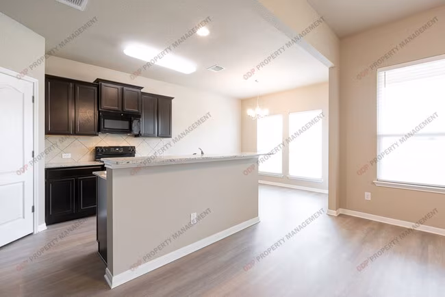 7213 Lee Hall Loop Temple, TX 76502 photo 3