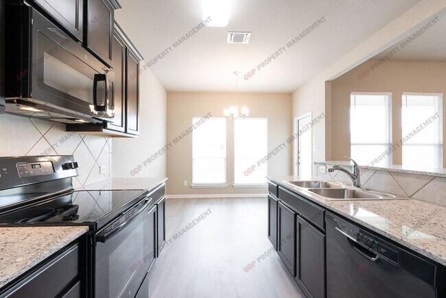 7213 Lee Hall Loop Temple, TX 76502 photo 4