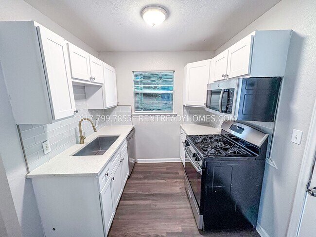 1005 Davis Ave Fort Worth, TX 76104 photo 5