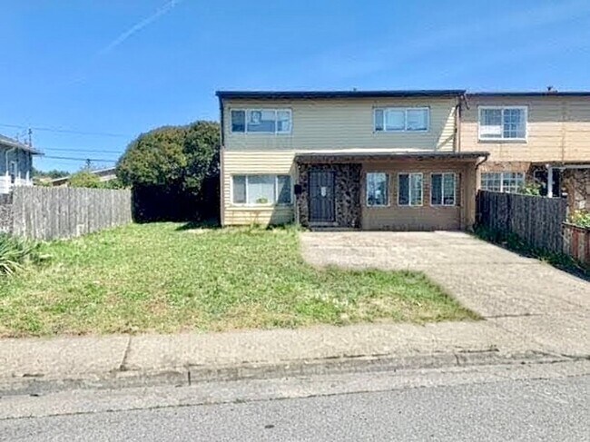 4607 Fall Ave Richmond, CA 94804 photo 3