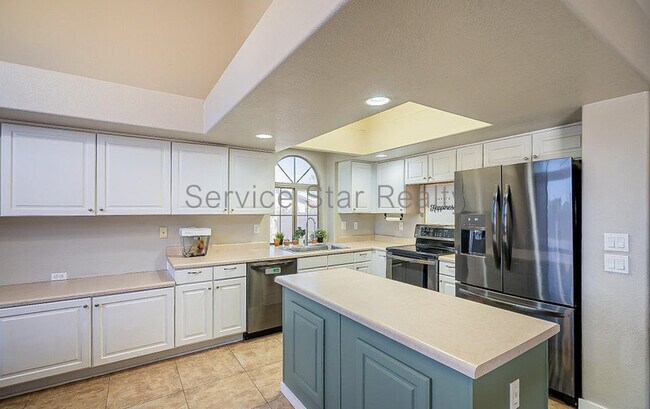 1006 N 92nd Cir Mesa, AZ 85207 photo 3