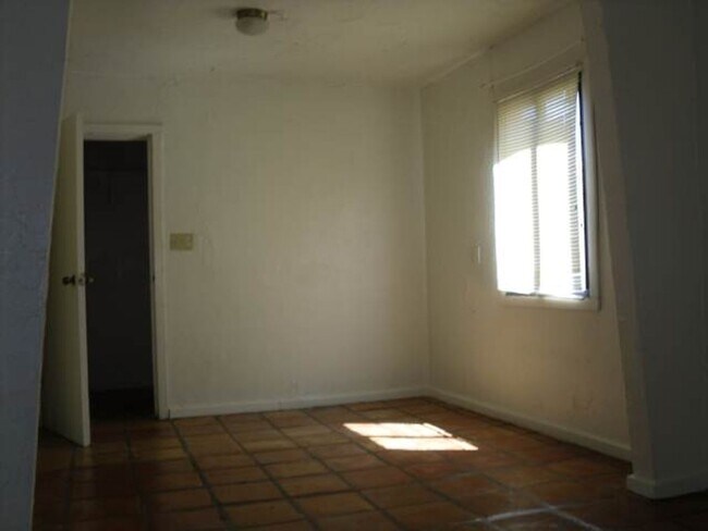 504 W Brown St Tempe, AZ 85281 photo 4