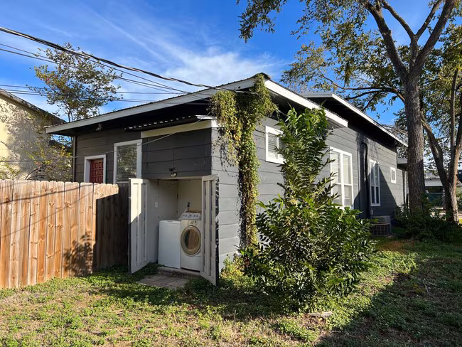 607 Nelray Blvd Austin, TX 78751 photo 4