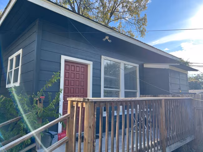 607 Nelray Blvd Austin, TX 78751 photo 2