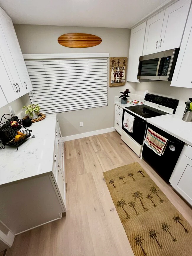 6824 Hyde Park Dr San Diego, CA 92119 photo 4