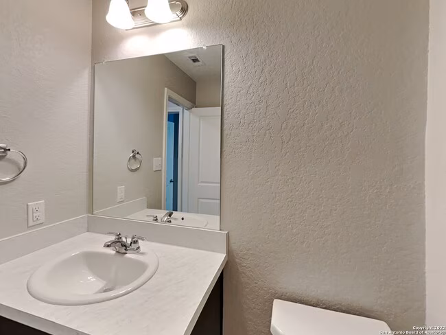 8730 Segura Wy San Antonio, TX 78254 photo 5