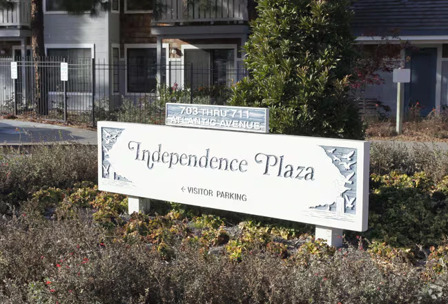 INDEPENDENCE PLAZA Apartments photo 3
