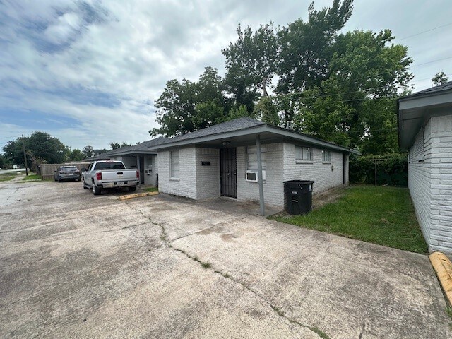 4701 Hoffman Street, Houston, TX 77026 photo 4