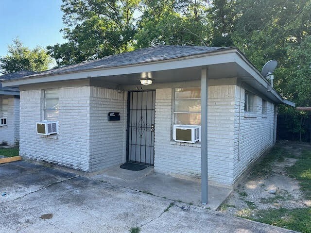 4701 Hoffman Street, Houston, TX 77026 photo 2