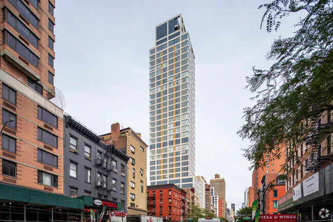 VU Condominiums photo 2