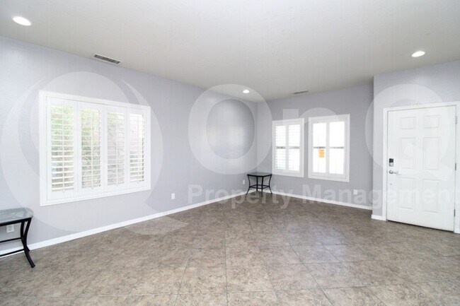 2025 W Marconi Ave Phoenix, AZ 85023 photo 5
