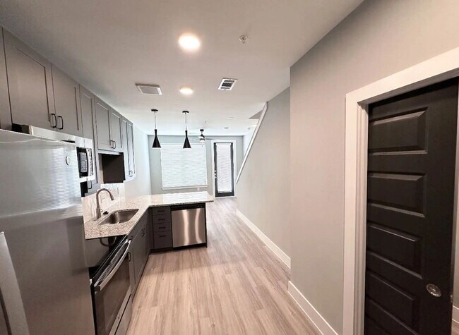 5005 E Parmer Ln Manor, TX 78653 photo 3