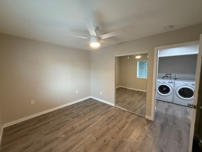 5317-5319 W Falls View Dr San Diego, CA 92115 photo 5