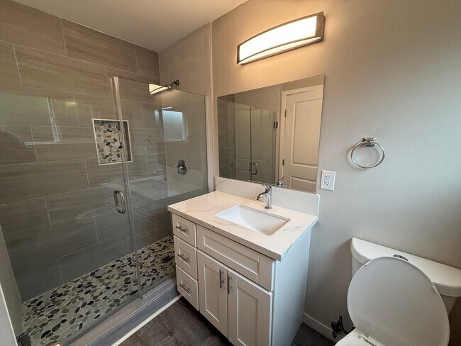 5317-5319 W Falls View Dr San Diego, CA 92115 photo 4