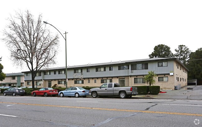 King Apartments photo 2