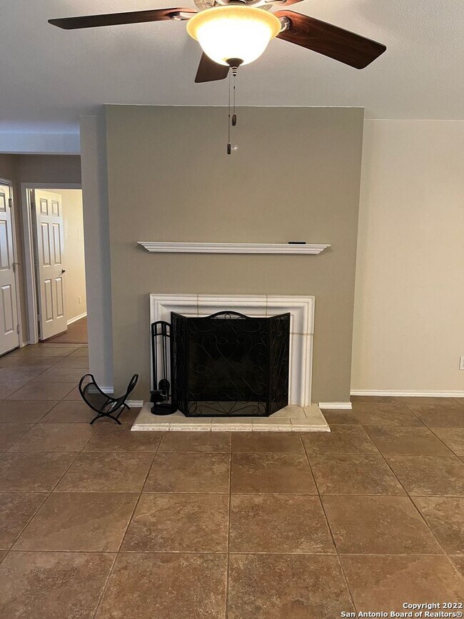3943 Bulverde Pkwy San Antonio, TX 78259 photo 4