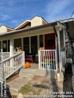 137 Hess St San Antonio, TX 78212 photo 3