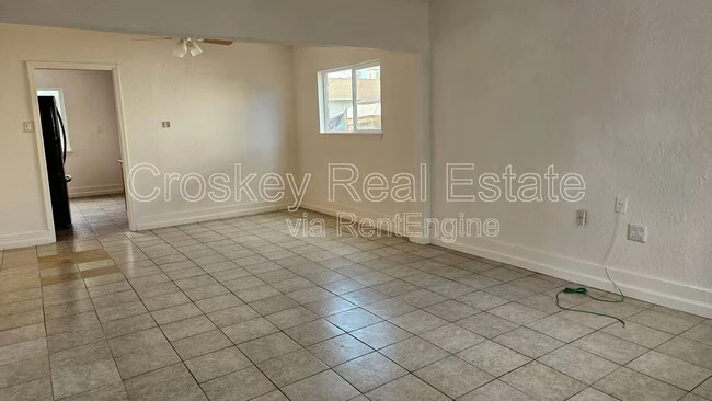 126 W 10th St Pittsburg, CA 94565 photo 3
