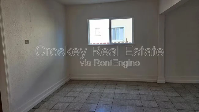 126 W 10th St Pittsburg, CA 94565 photo 5