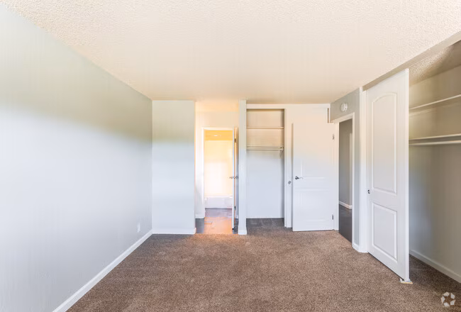 Cadena Apartments photo 5