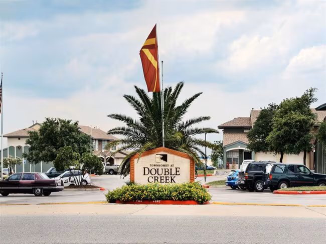 Townhomes at Double Creek photo 4