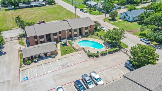 3917 Bonnie Dr Fort Worth, TX 76116 photo 2