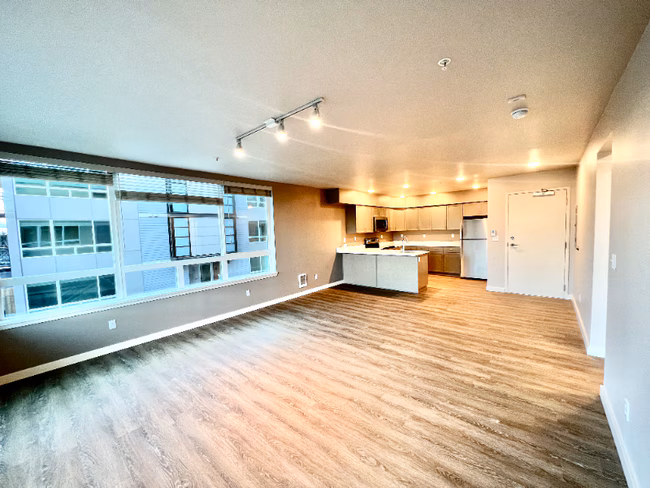 2330 Yakima Ct Tacoma, WA 98405 photo 5