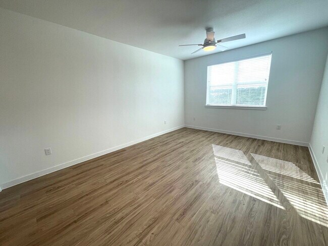 1201 Wolf Cyn Rd Georgetown, TX 78628 photo 4
