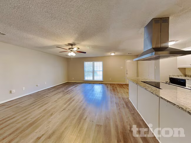 7437 Sandhurst Lane, North Richland Hills, TX 76182 photo 3