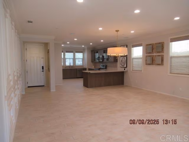 1008 Camino Prado Chula Vista, CA 91913 photo 4