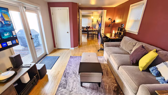 11315 Roosevelt Way NE Seattle, WA 98125 photo 3