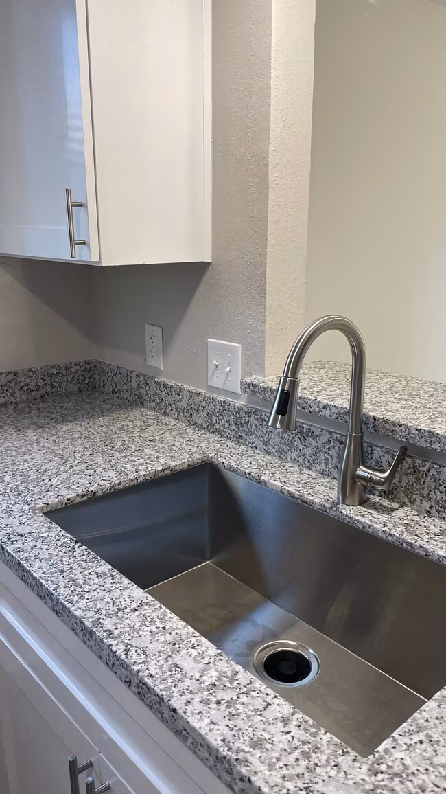 521 Ferguson Street, Humble, TX 77338 photo 3